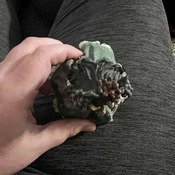 EUC Black Afro American  Ceramic Girl With Grapes Fingerine Beautiful Decor - Picture 5 of 6